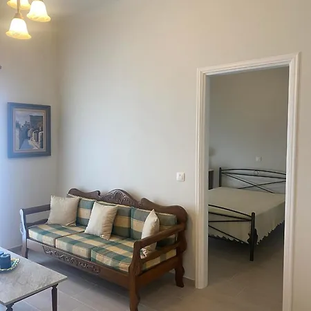 Daire Filomene Tínos